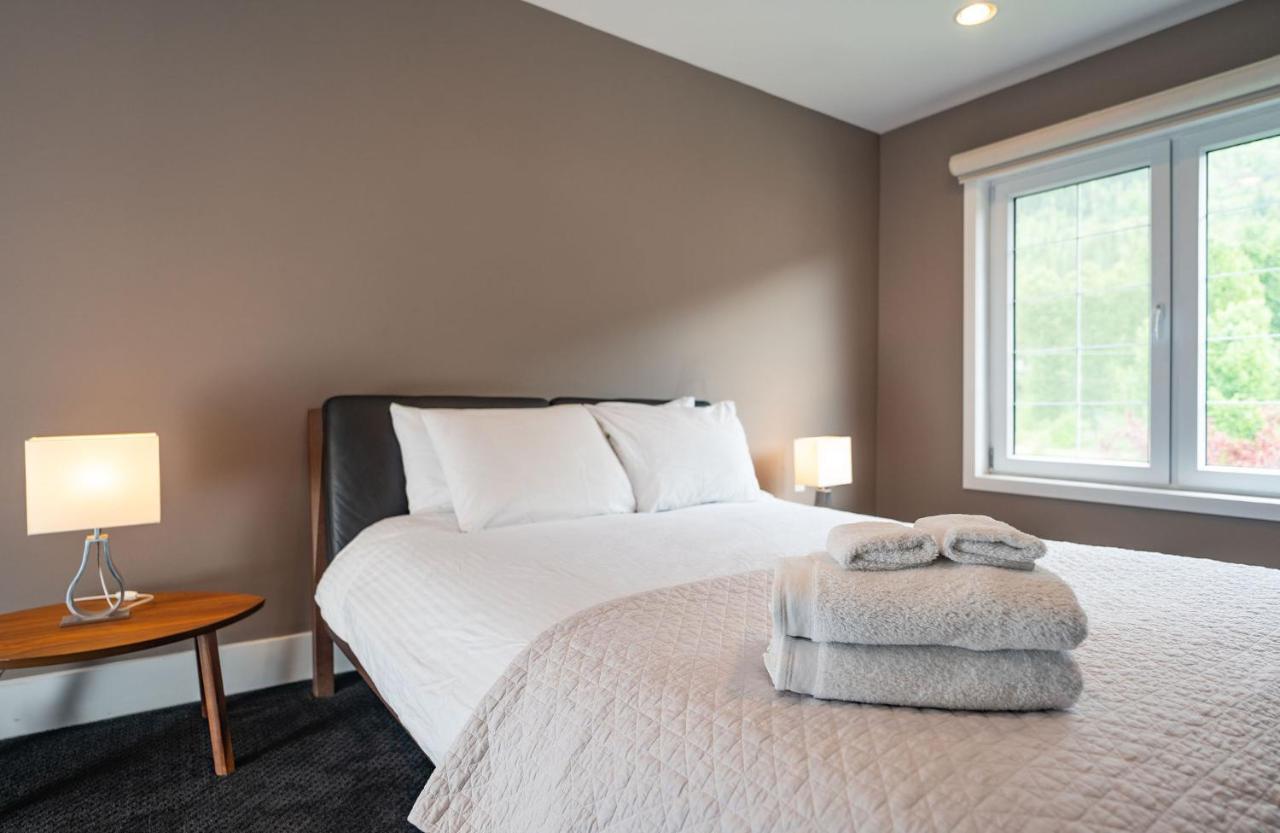 Aspen Lodge By Revelstoke Vacations Zewnętrze zdjęcie